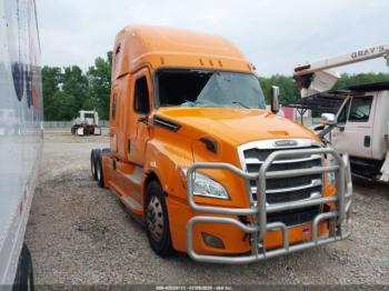  Salvage Freightliner New Cascadia 126
